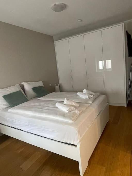 New Central Apartments Westbahnhof ウィーン エクステリア 写真