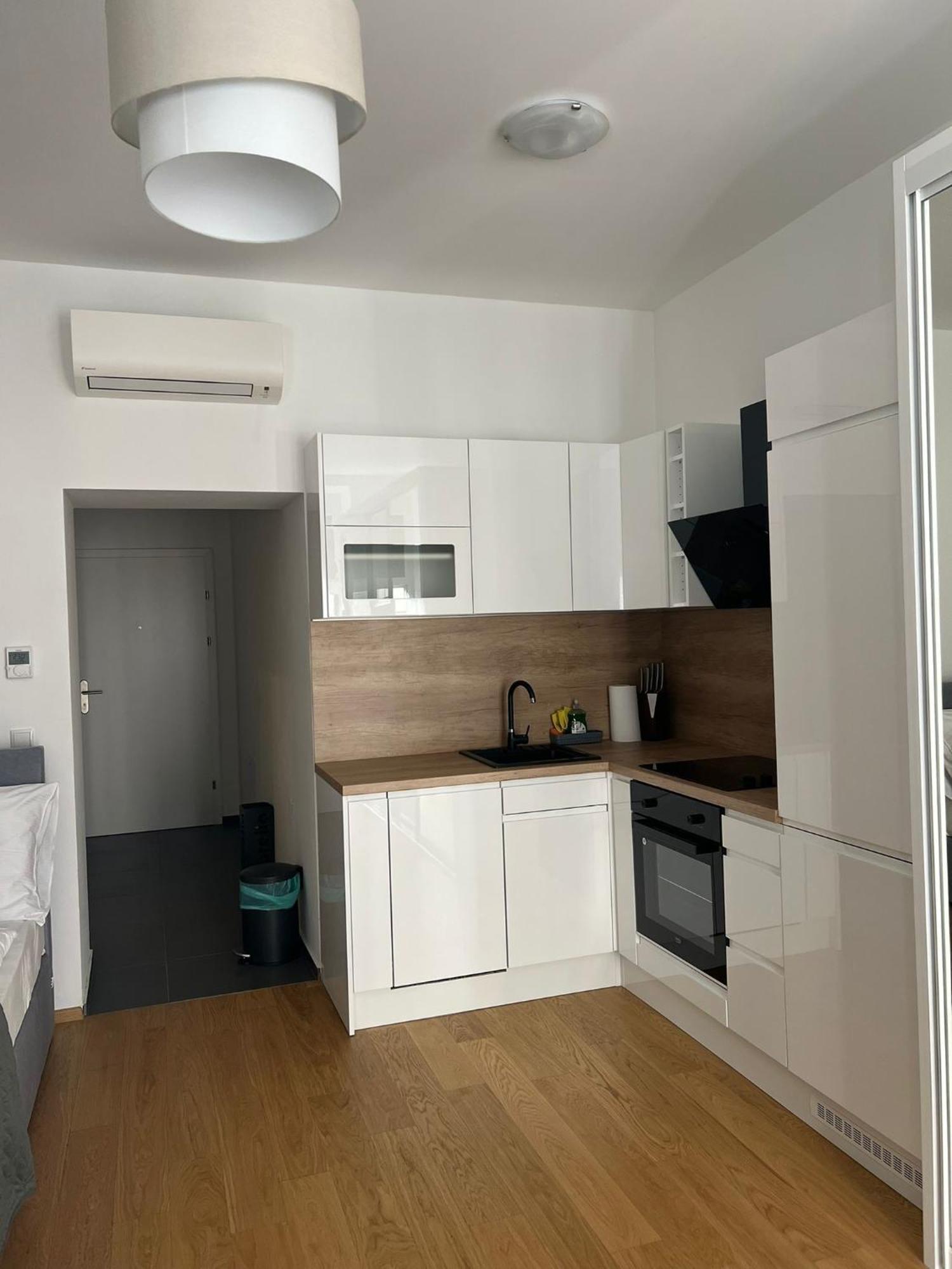 New Central Apartments Westbahnhof ウィーン エクステリア 写真