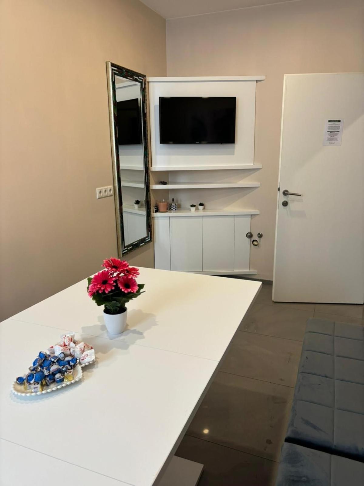 New Central Apartments Westbahnhof ウィーン エクステリア 写真